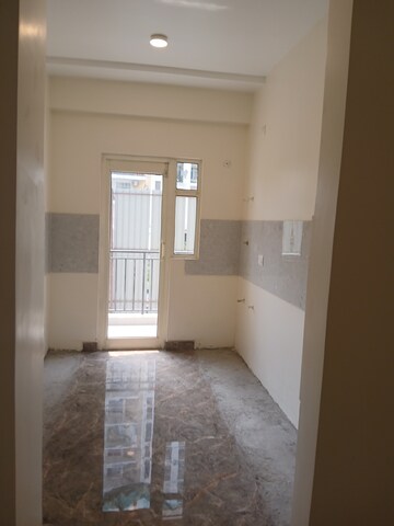 Room in 2.5 BHK Apartment at Panchsheel Wellington, Sain Vihar – for Sale