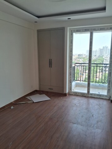 Room in 3 BHK Apartment at AgrA-Bombay Bypass – for Sale