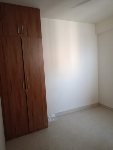 Room in 2 BHK Apartment at Signature Global The Roselia, Sector 95a – for Sale