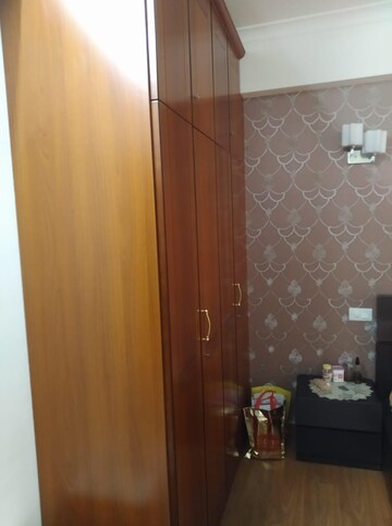 Bathroom in 3 BHK Apartment at Sweta Central Park II, Sector 48 – for Sale