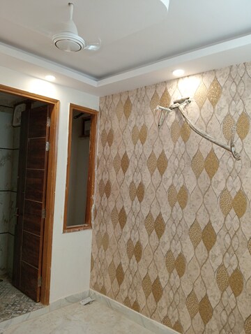 Furnished Amenities in 2 BHK Builder Floor at Govindpuri – for Sale