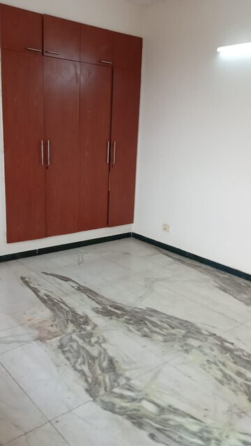 Room in 3 BHK Apartment at Sam India Palm Grove Apartments, Sector 50 – for Sale