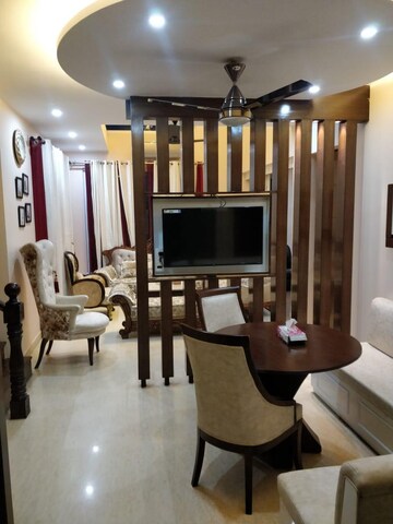 Living Room in 3 BHK Apartment at Parsvnath Green Ville, Sector 48 – for Sale