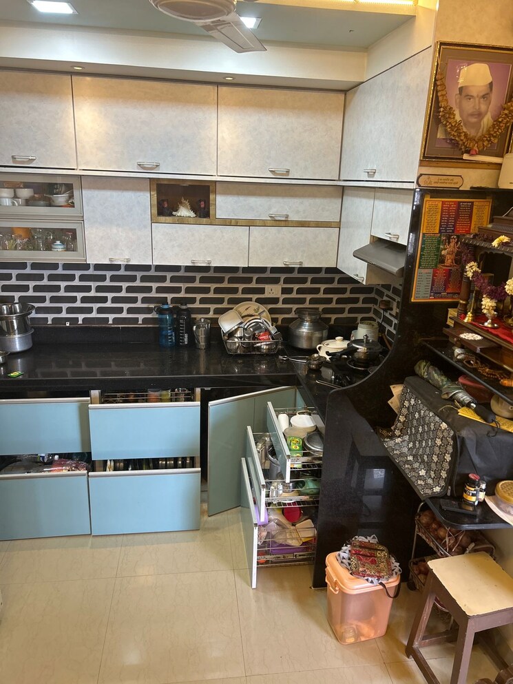 Kitchen, shapoorji-pallonji-sarova-complex 2 Bedroom 600 Sq.Ft. Apartment In Kandivali East Mumbai 7200587