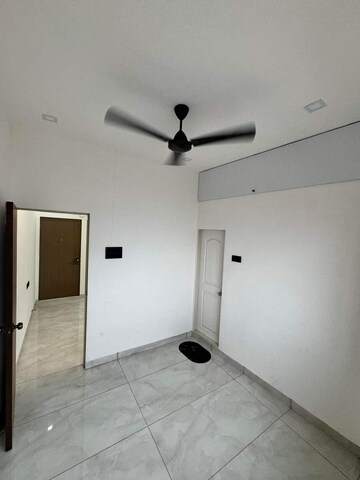 Room in 1 BHK Apartment at Bansuri CHS Vasai, Vasai East – for Sale