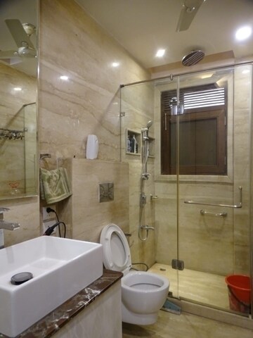 Bathroom in 6+ BHK Independent House at Maharani Bagh – for Sale