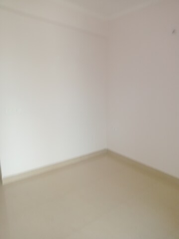 Room in 3 BHK Apartment at Amrapali Leisure Valley – for Sale
