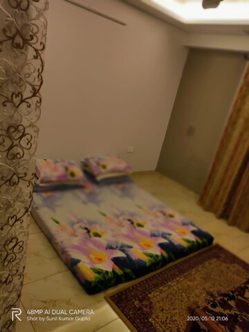 Bedroom in 2 BHK Apartment at RWA Jalvayu Vihar, Sector 25 – for Sale