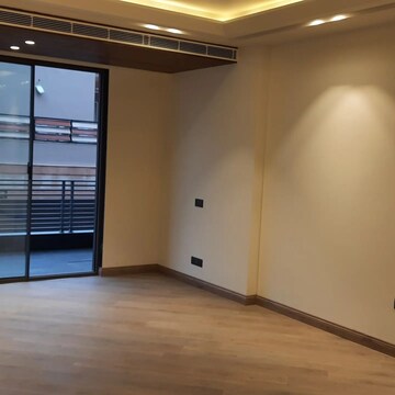Room in 2 BHK Apartment at Paras Irene, Sector 70a – for Sale
