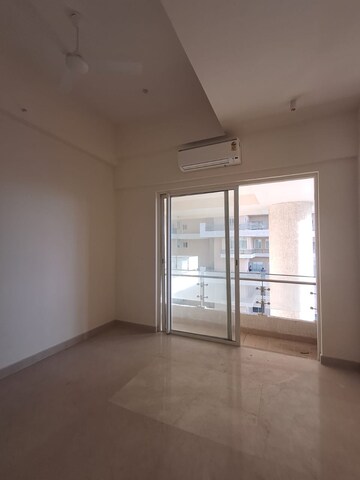 3 BHK Apartment For Sale in Kona Expressway