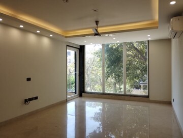 Room in 3 BHK Builder Floor at Sector 27 – for Sale