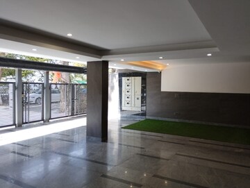 Parking in 3 BHK Builder Floor at Sector 27 – for Sale