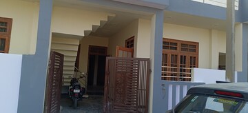 2.5 BHK Independent House – Exterior View View at Sultanpur Road - for Sale