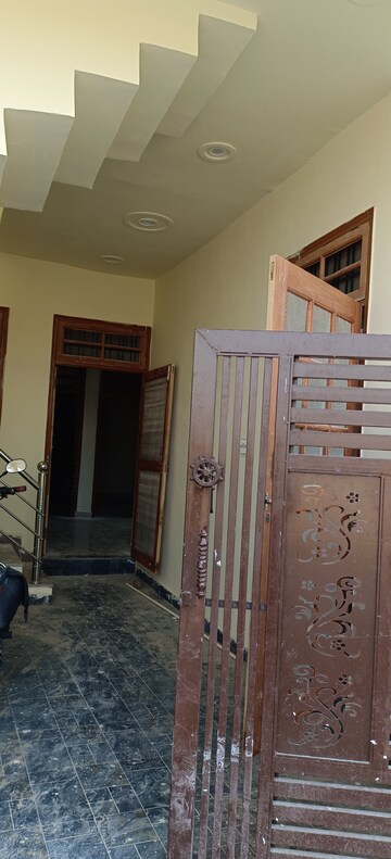 2.5 BHK Independent House – Exterior View View at Sultanpur Road - for Sale