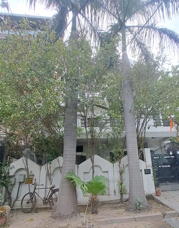 Master Plan in 6+ BHK Villa at Sector 15a – for Sale