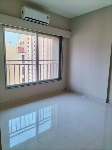 Room in 4 BHK Apartment at M3M Sierra, Sector 68 – for Sale