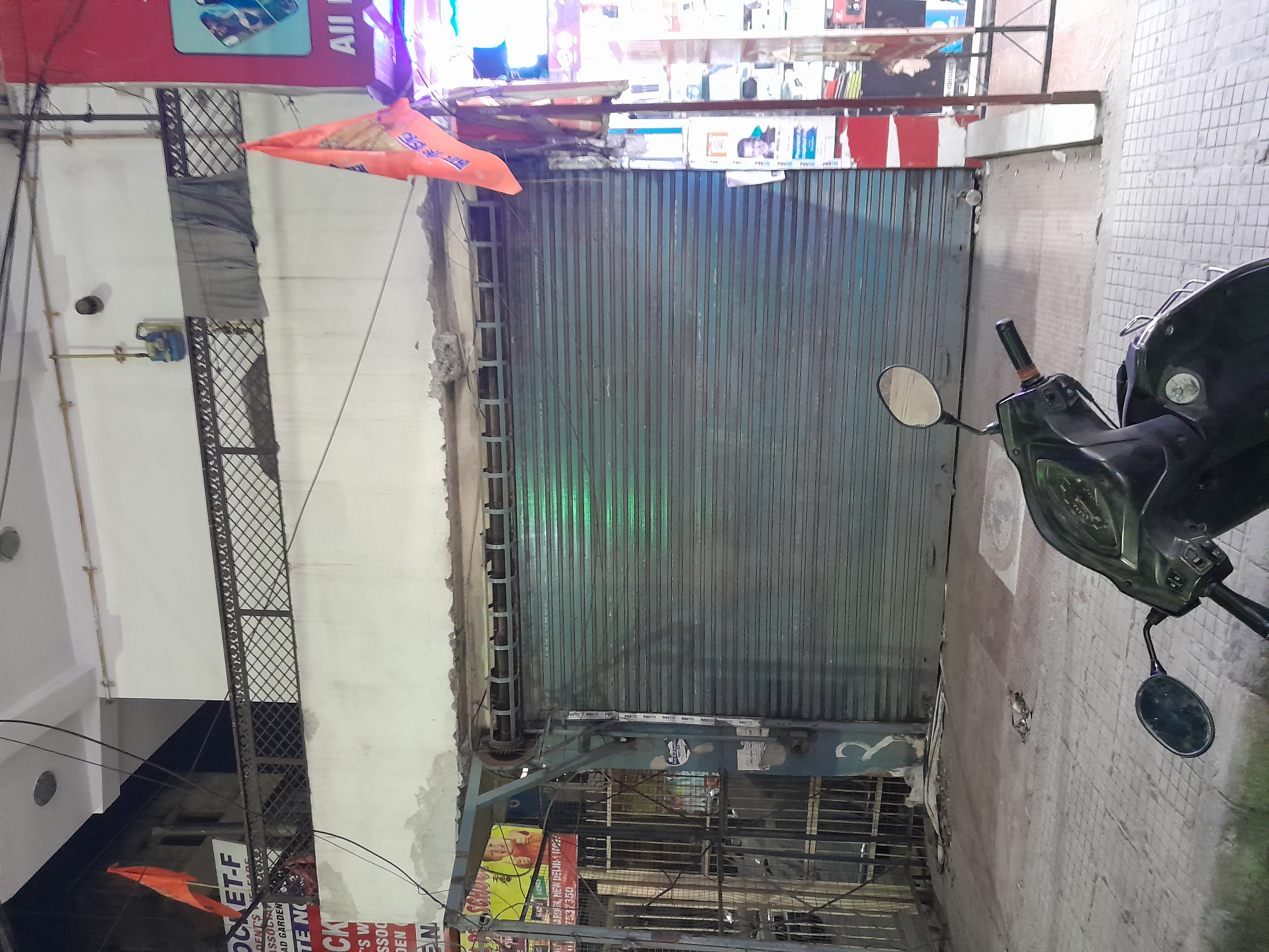 Rental Commercial Shop 250 Sq.Ft. in Dilshad Garden Delhi 7207013