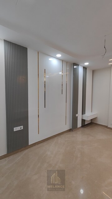 Room in 3 BHK Apartment at NCR Monarch, Sector 1 Greater Noida – for Sale