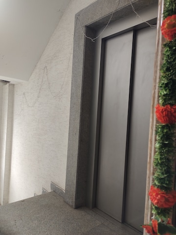 Furnished Amenities in 3 BHK Builder Floor at Kalkaji – for Sale