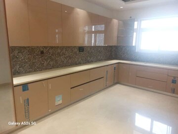 Kitchen in 4 BHK Builder Floor at Sector 37 – for Sale