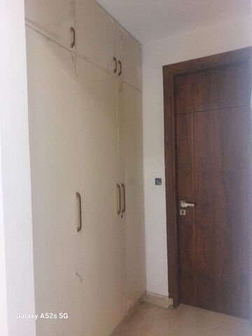 Room in 4 BHK Builder Floor at Sector 37 – for Sale