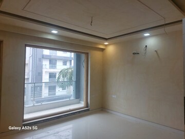 Master Bedroom in 3 BHK Builder Floor at Sector 37 – for Sale