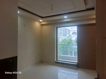 Bedroom in 3 BHK Builder Floor at Sector 37 – for Sale