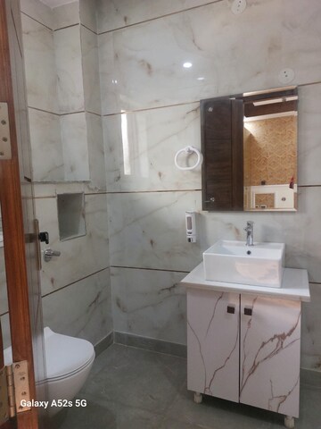Attached Bathroom in 3 BHK Builder Floor at Sector 37 – for Sale