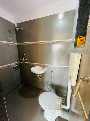 Bathroom in 2 BHK Apartment at Richa Tower Mulund East, Mulund East – for Sale
