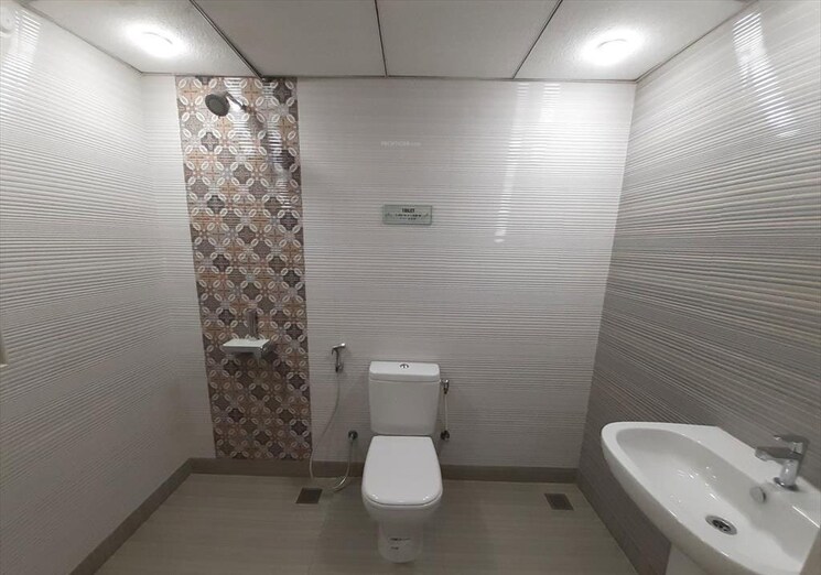 Bathroom, kumar-palmspring-towers 3 Bedroom 1163 Sq.Ft. Apartment In Undri Pune 7208331