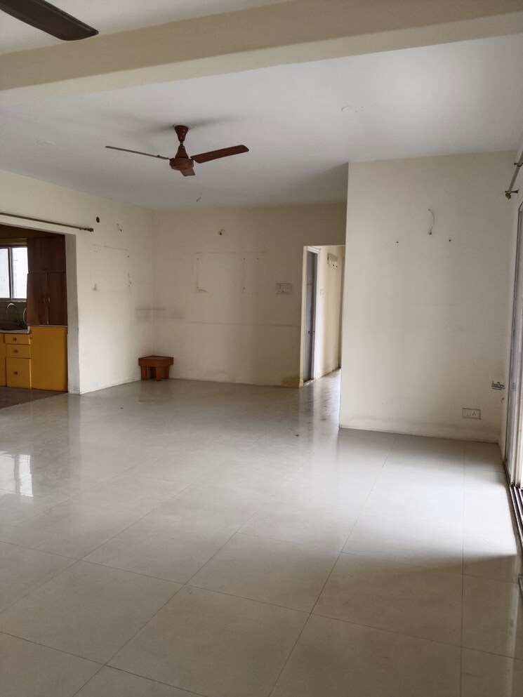 Room, gaikwad-avenue 3 Bedroom 1500 Sq.Ft. Apartment In Aundh Pune 7208599