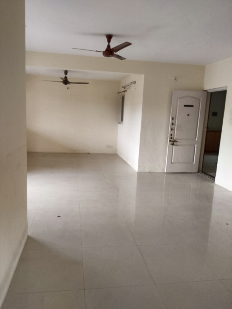 Room, gaikwad-avenue 3 Bedroom 1500 Sq.Ft. Apartment In Aundh Pune 7208599