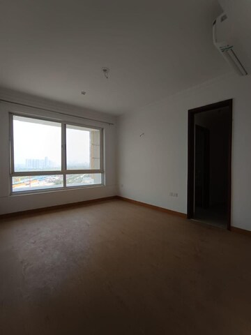3 BHK Apartment For Sale in Nimbus The Hyde park, Sector 78