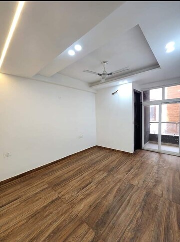 Room in 3 BHK Builder Floor at Saket – for Sale