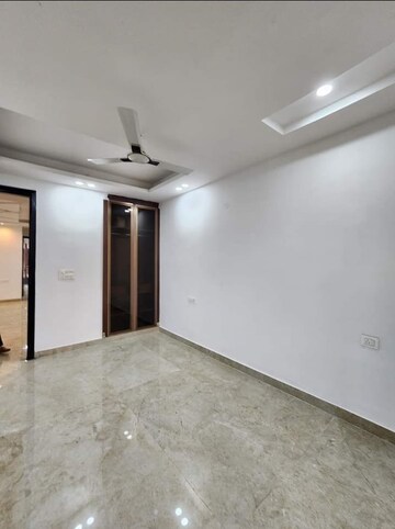 Room in 3 BHK Builder Floor at Saket – for Sale