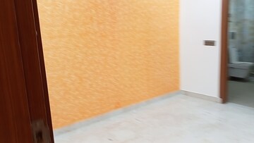 Room in 3 BHK Builder Floor at Mahavir Enclave 1 – for Sale