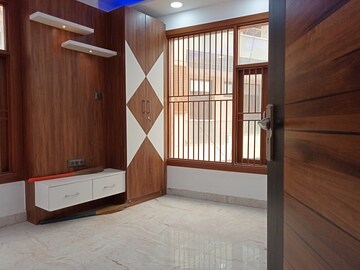 Room in 3 BHK Builder Floor at Mahavir Enclave 1 – for Sale