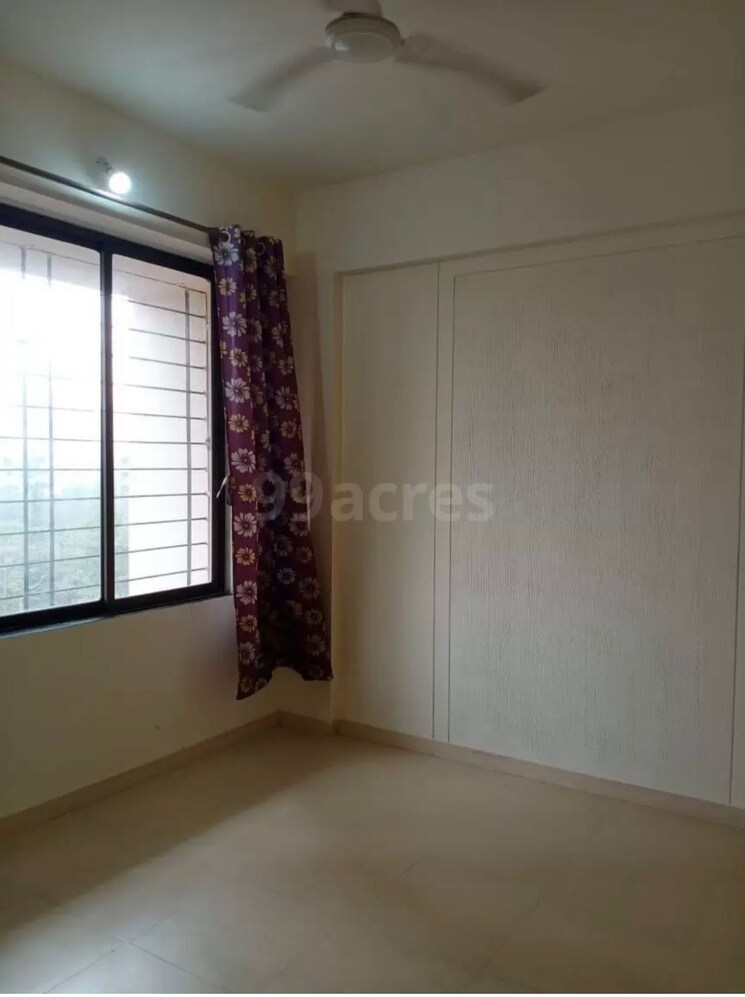 Room, cosmos-residancy 1 Bedroom 650 Sq.Ft. Apartment In Kavesar Thane 7209314