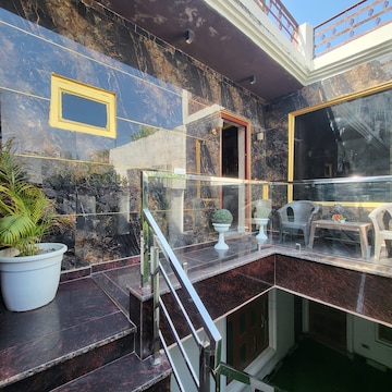 3 BHK Builder Floor – Exterior View View at Nehru Nagar Iii - for Sale