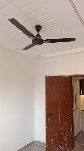 Furnished Amenities in 3 BHK Apartment at Sector 9, Dwarka – for Sale