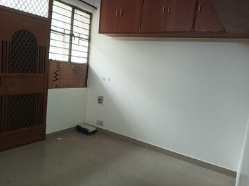 Room in 1 BHK Apartment at Sector 14 Dwarka – for Sale