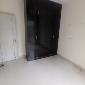 Room in 3 BHK Apartment at BPTP Astaire Gardens August Villas, Sector 70a – for Rent