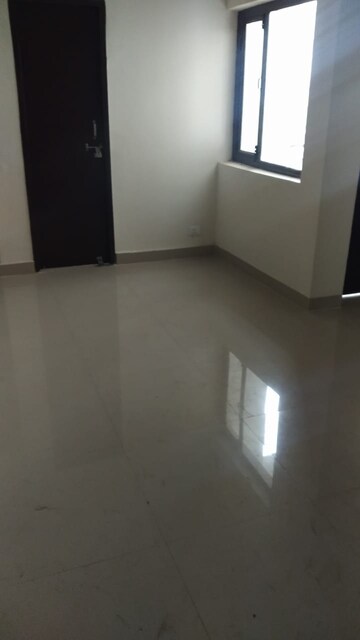 Room in 3 BHK Apartment at Insprosper New Saket, Abdullapur – for Sale