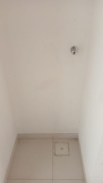 Room in 2 BHK Apartment at Godrej Tranquil, Kandivali East – for Sale