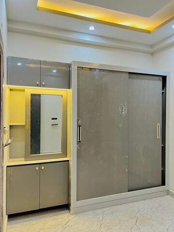 Furnished Amenities in 1 BHK Builder Floor at Ankur Vihar – for Sale