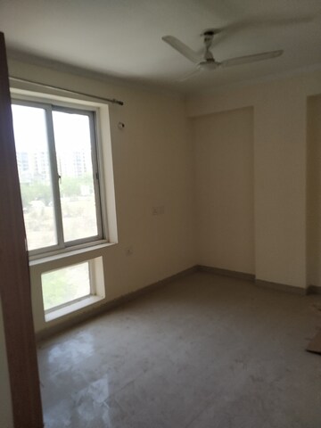 Room in 2 BHK Apartment at Royale Platinum, Jagatpura – for Sale