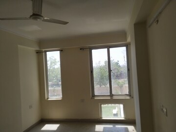 Room in 2 BHK Apartment at Royale Platinum, Jagatpura – for Sale