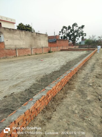  Plot – Exterior View View at Jankipuram Extension - for Sale