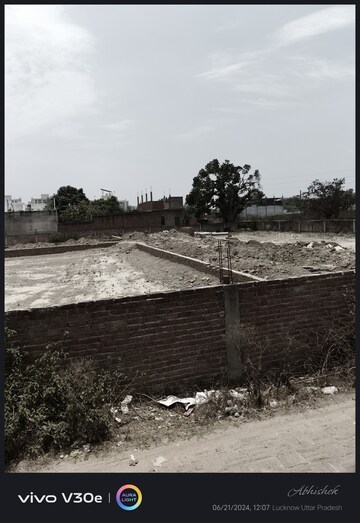 Plot – Exterior View View at Jankipuram Extension - for Sale