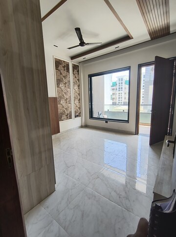 Bedroom in 3 BHK Builder Floor at Green Fields Colony – for Sale